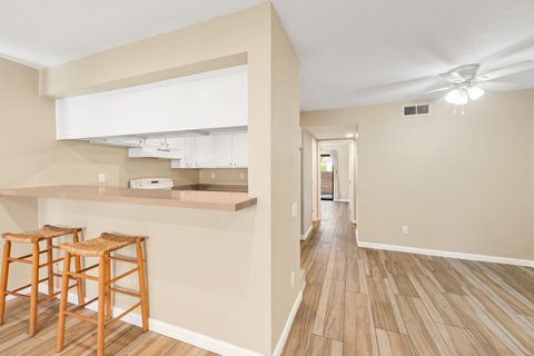 291 E Mel Avenue E, 200, Palm Springs, CA 92262 photo 8