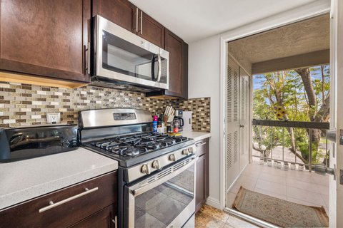 1725 N Via Miraleste, 2125, Palm Springs, CA 92262 photo 12