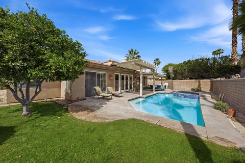 133 Vista Royale, Palm Desert, CA 92260 photo 4