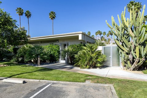 318 Desert Lakes Drive, Palm Springs, CA 92264 photo 2