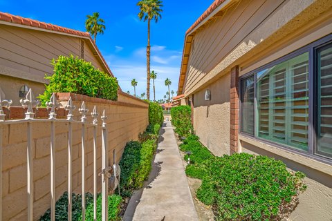 39 Maximo Way, Palm Desert, CA 92260 photo 3
