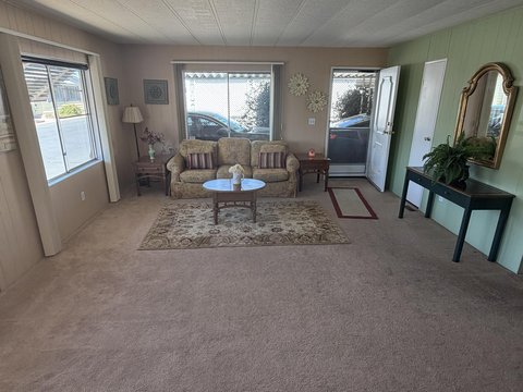 601 N Kirby Street, 90, Hemet, CA 92545 photo 3