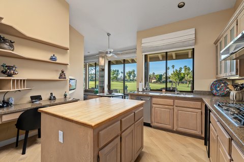 402 Running Springs Drive, Palm Desert, CA 92211 photo 10