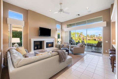 422 Desert Holly Drive, Palm Desert, CA 92211 photo 2