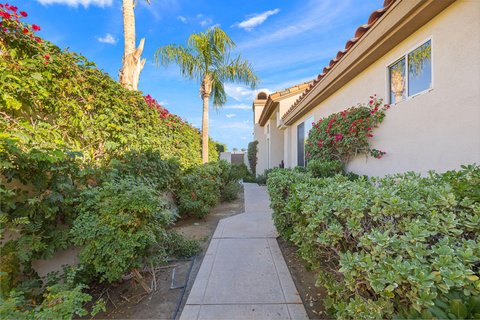422 Desert Holly Drive, Palm Desert, CA 92211 photo 8