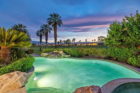 727 Arrowhead Drive, Palm Desert, CA 92211 photo 2
