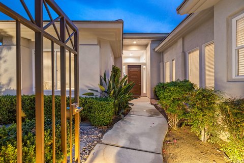 727 Arrowhead Drive, Palm Desert, CA 92211 photo 8