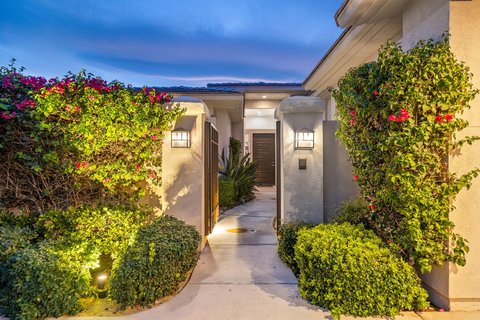 727 Arrowhead Drive, Palm Desert, CA 92211 photo 9