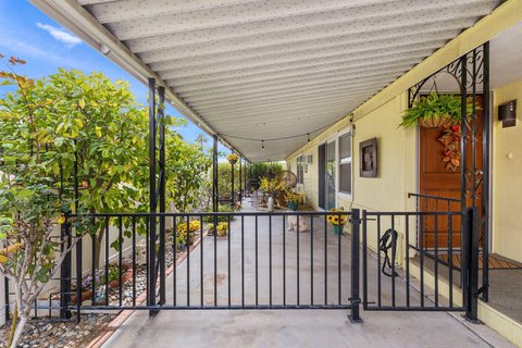 246 Laredo Drive, Palm Springs, CA 92264 photo 3