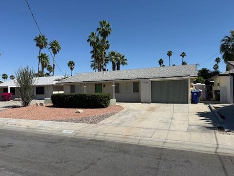 42970 Texas Avenue, Palm Desert, CA 92211 photo 2
