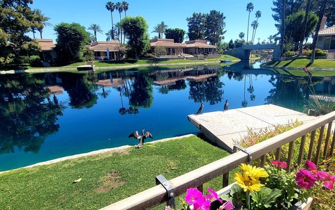 19 Lake Shore Drive, Rancho Mirage, CA 92270 photo 2