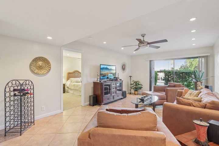 1050 E Ramon Road, 41, Palm Springs, CA 92264