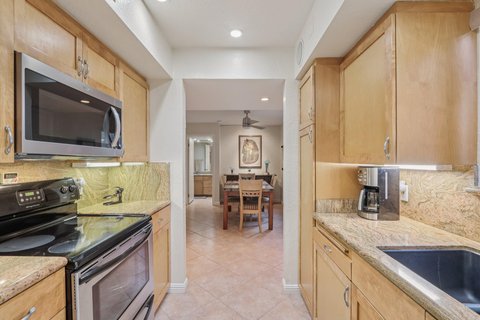 1050 E Ramon Road, 41, Palm Springs, CA 92264 photo 11
