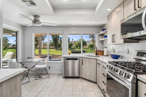 7641 Calle Mazamitla, Palm Springs, CA 92264 photo 3