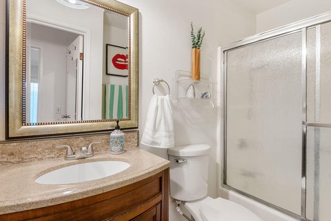 2860 N Los Felices Road, 214, Palm Springs, CA 92262 photo 10