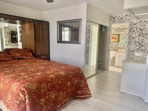 377 Club Circle Drive, Palm Springs, CA 92264 photo 12