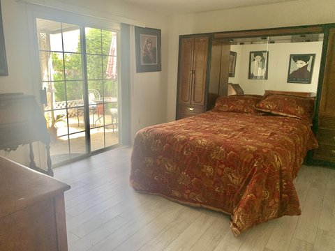 377 Club Circle Drive, Palm Springs, CA 92264 photo 13
