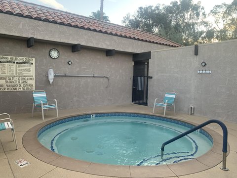 377 Club Circle Drive, Palm Springs, CA 92264 photo 17