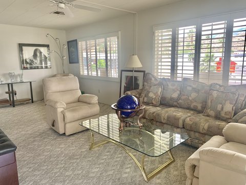 377 Club Circle Drive, Palm Springs, CA 92264 photo 2