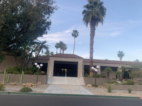 377 Club Circle Drive, Palm Springs, CA 92264 photo 22