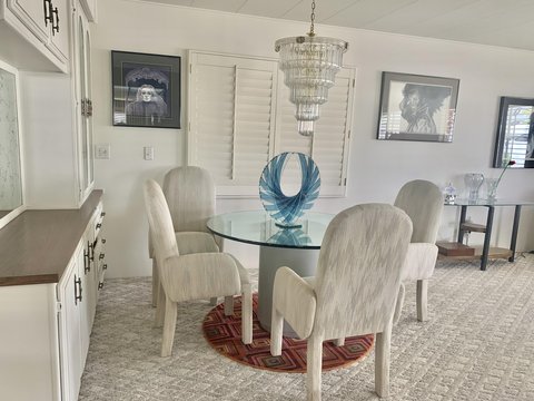 377 Club Circle Drive, Palm Springs, CA 92264 photo 8