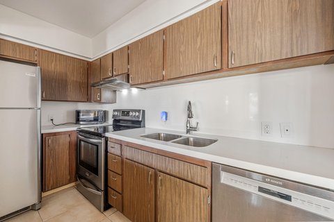 2504 N Whitewater Club Drive, C, Palm Springs, CA 92262 photo 12