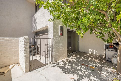 2504 N Whitewater Club Drive, C, Palm Springs, CA 92262 photo 14