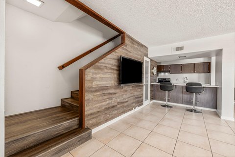 2504 N Whitewater Club Drive, C, Palm Springs, CA 92262 photo 16