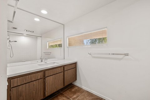 2504 N Whitewater Club Drive, C, Palm Springs, CA 92262 photo 22