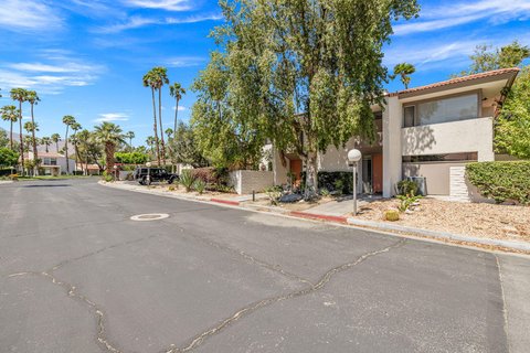 2504 N Whitewater Club Drive, C, Palm Springs, CA 92262 photo 30