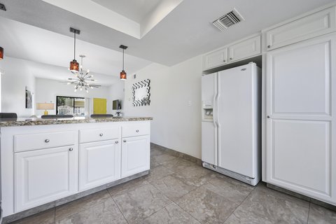 2417 Los Patos Drive, Palm Springs, CA 92264 photo 14