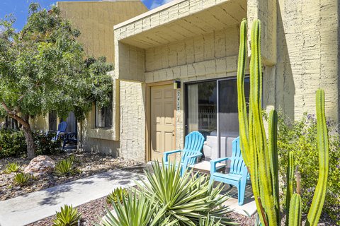 2417 Los Patos Drive, Palm Springs, CA 92264 photo 2