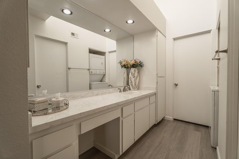 255 E Avenida Granada, 322, Palm Springs, CA 92264 photo 17