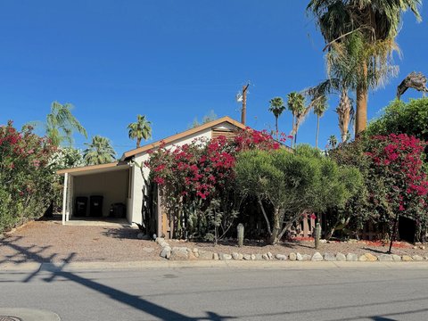 690 S Calle Palo Fierro, Palm Springs, CA 92264 photo 1