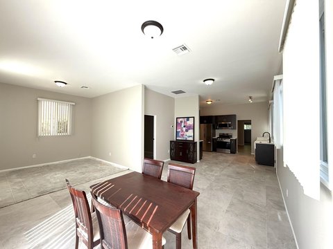 690 S Calle Palo Fierro, Palm Springs, CA 92264 photo 3