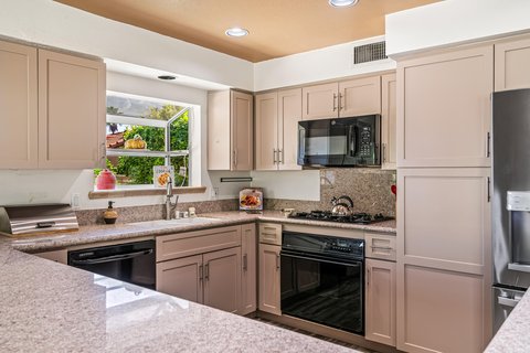 38651 Nyasa Drive, Palm Desert, CA 92211 photo 11