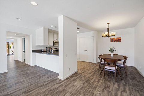 2603 N Whitewater Club Drive, A, Palm Springs, CA 92262 photo 6