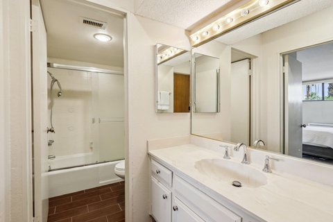 1655 E Palm Canyon Drive, 114, Palm Springs, CA 92264 photo 19