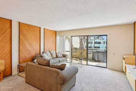 1655 E Palm Canyon Drive, 114, Palm Springs, CA 92264 photo 4