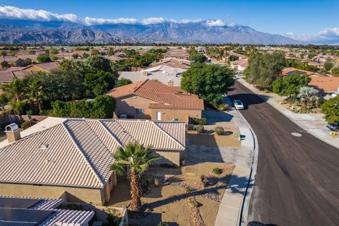 74137 Academy Lane E, Palm Desert, CA 92211 photo 32