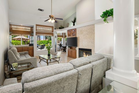 370 Links Drive, Palm Desert, CA 92211 photo 11