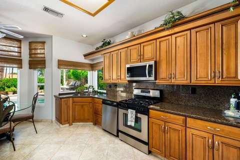 370 Links Drive, Palm Desert, CA 92211 photo 15