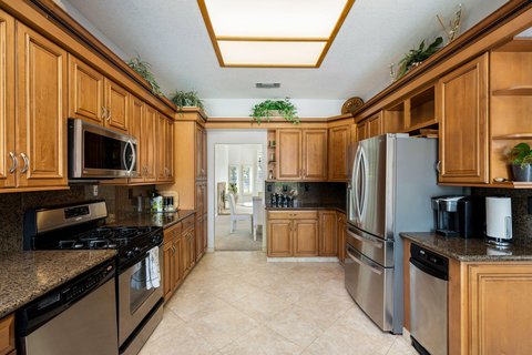 370 Links Drive, Palm Desert, CA 92211 photo 17