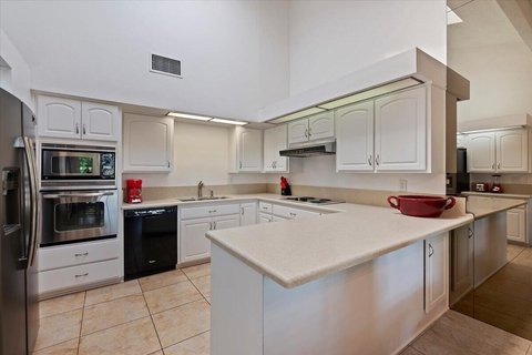 2671 N Whitewater Club Drive, Palm Springs, CA 92262 photo 11