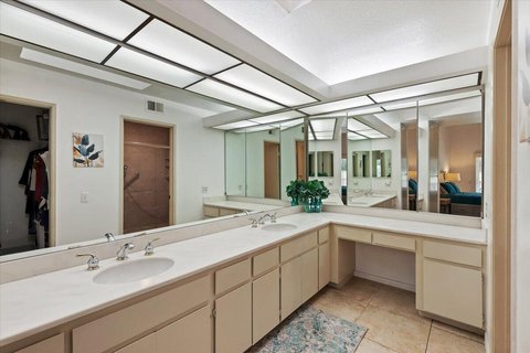 2671 N Whitewater Club Drive, Palm Springs, CA 92262 photo 17