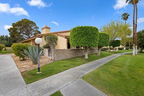 2671 N Whitewater Club Drive, Palm Springs, CA 92262 photo 4