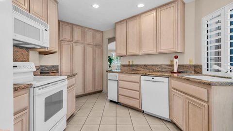 106 Towle Circle, Palm Desert, CA 92211 photo 13