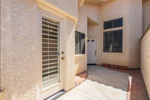 106 Towle Circle, Palm Desert, CA 92211 photo 2