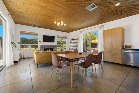 623 Desert Way, Palm Springs, CA 92264 photo 3