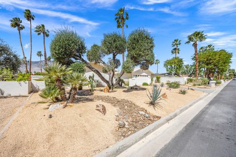 2063 S Broadmoor Drive, Palm Springs, CA 92264 photo 3